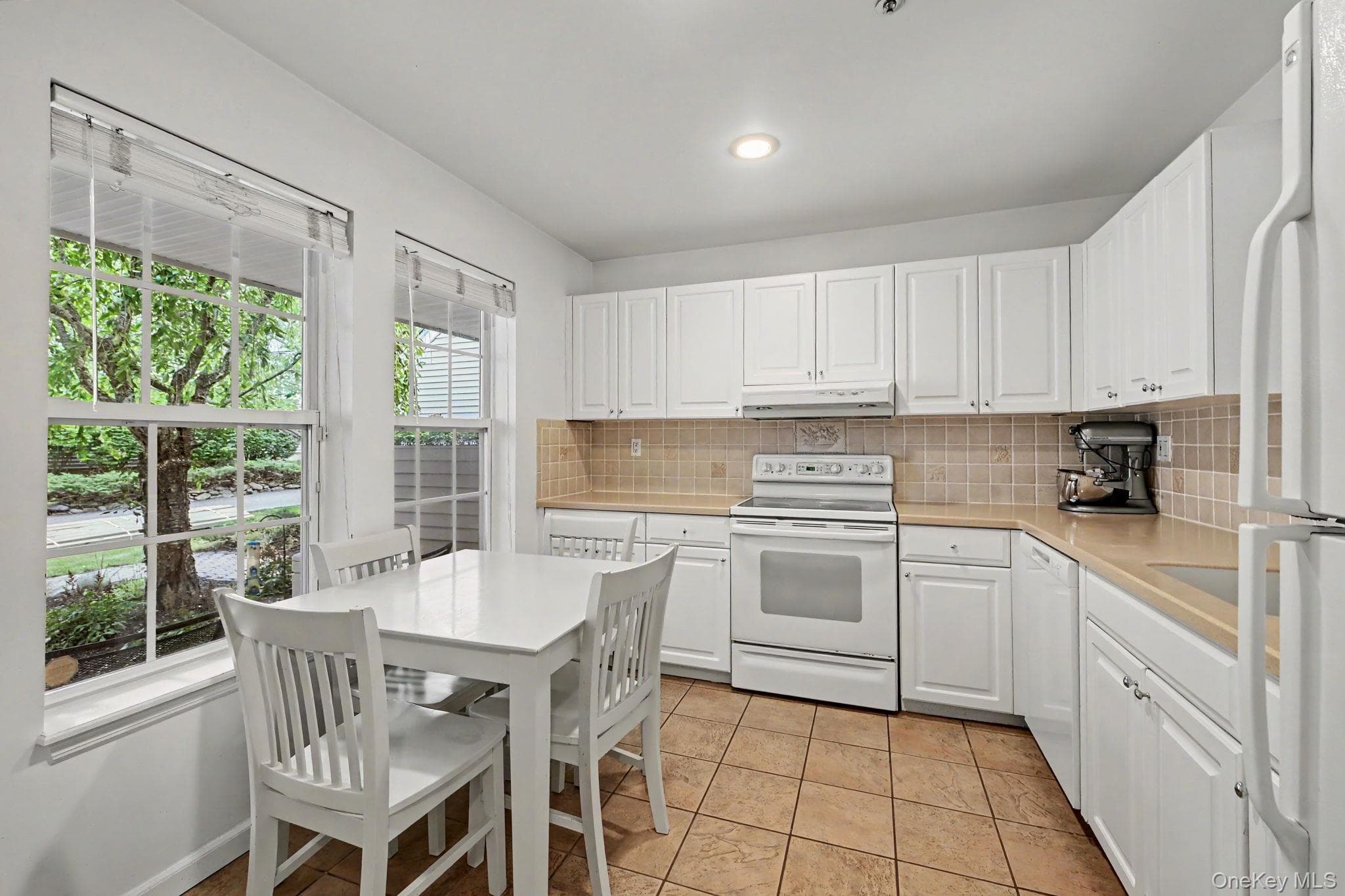 210 Sandpiper Court Unit: 210 thumbnail 6