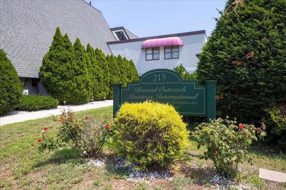 215 N Hillside Avenue thumbnail 8
