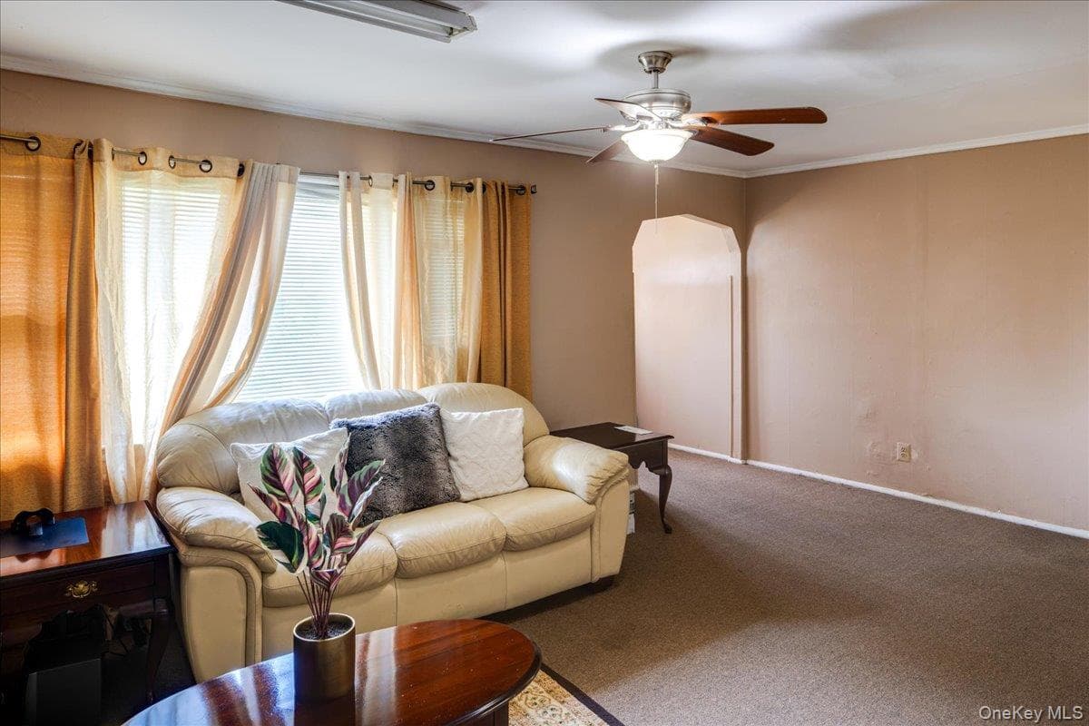 215 N Hillside Avenue thumbnail 44