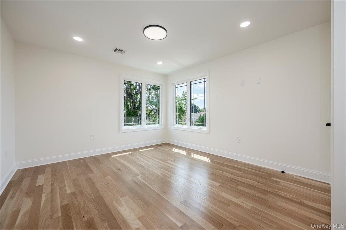 26 Countisbury Avenue thumbnail 24