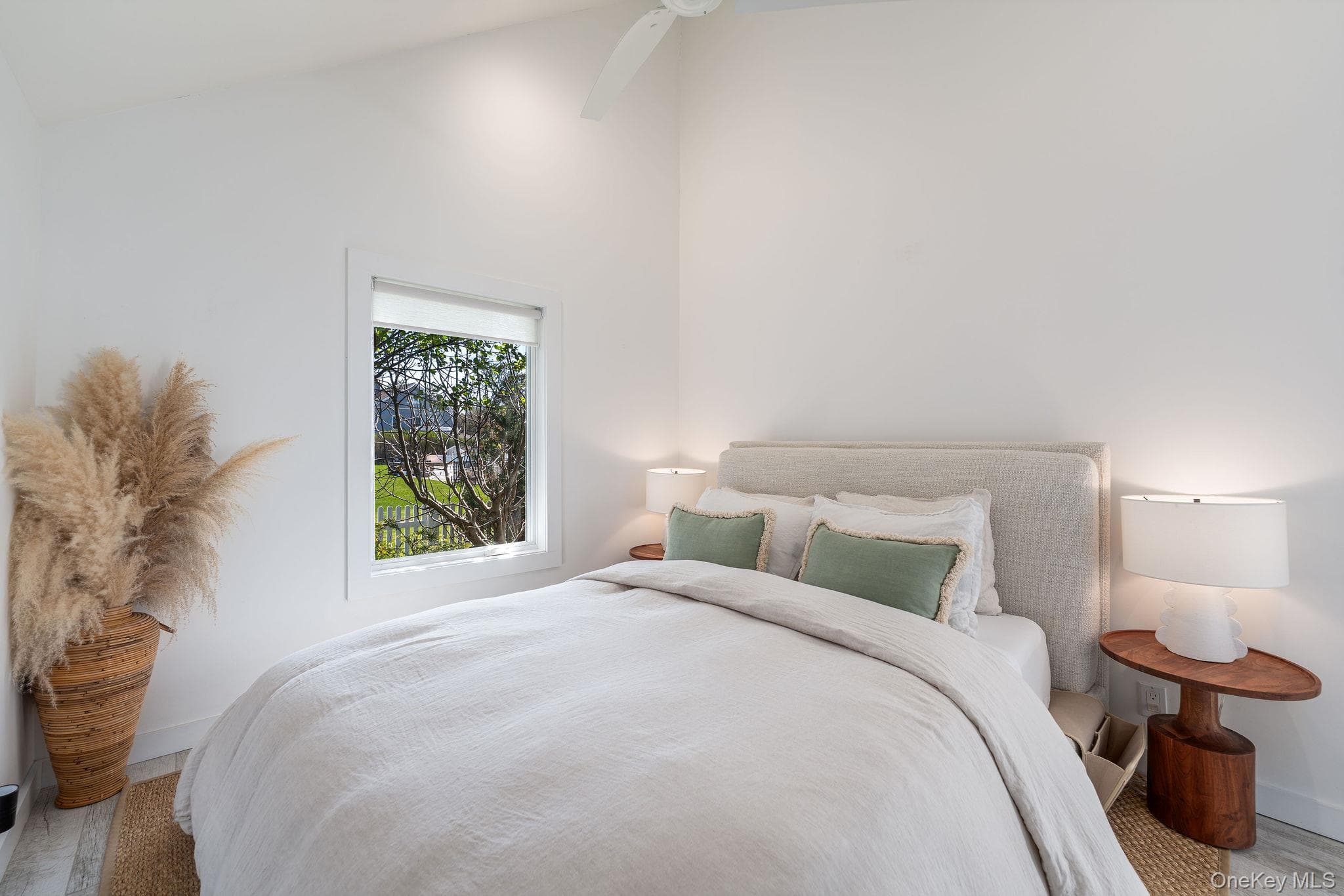 21515 Soundview Avenue thumbnail 30