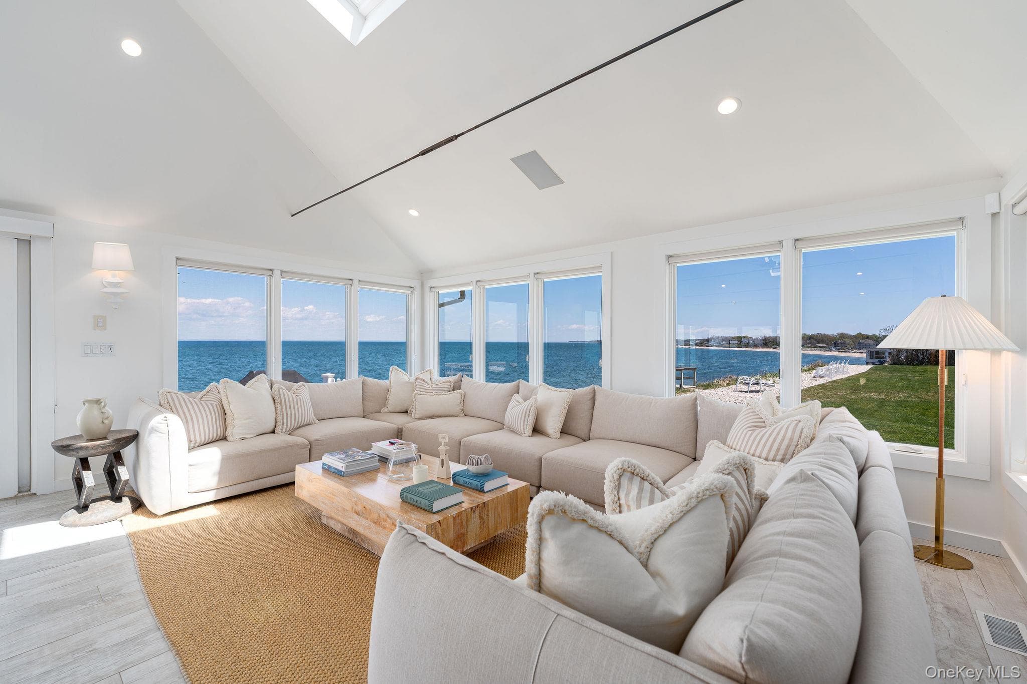 21515 Soundview Avenue thumbnail 19