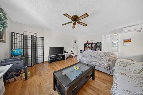 196-23 73rd Ave Ave Unit: 2 thumbnail 6
