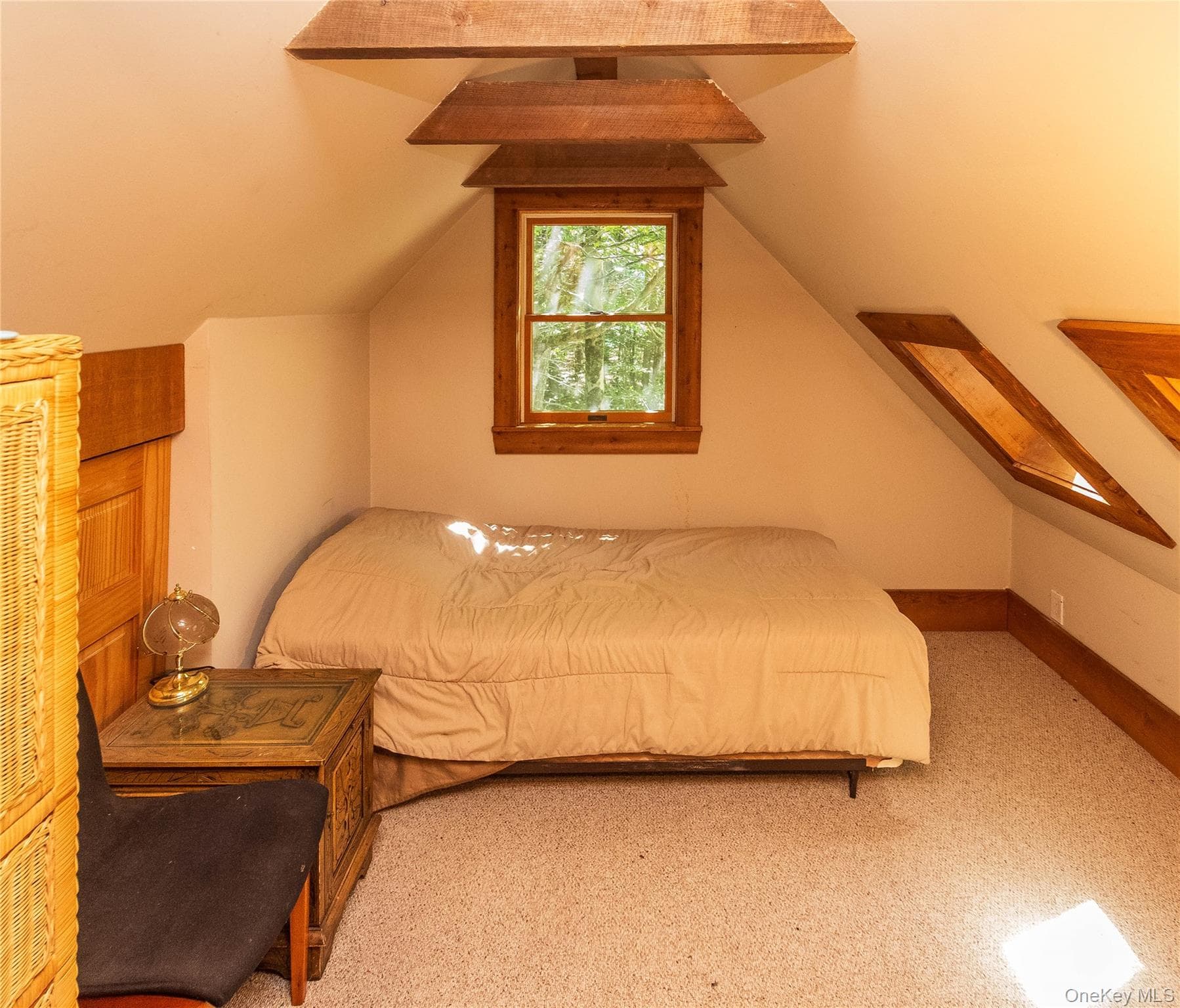 885 Grandview Road thumbnail 24