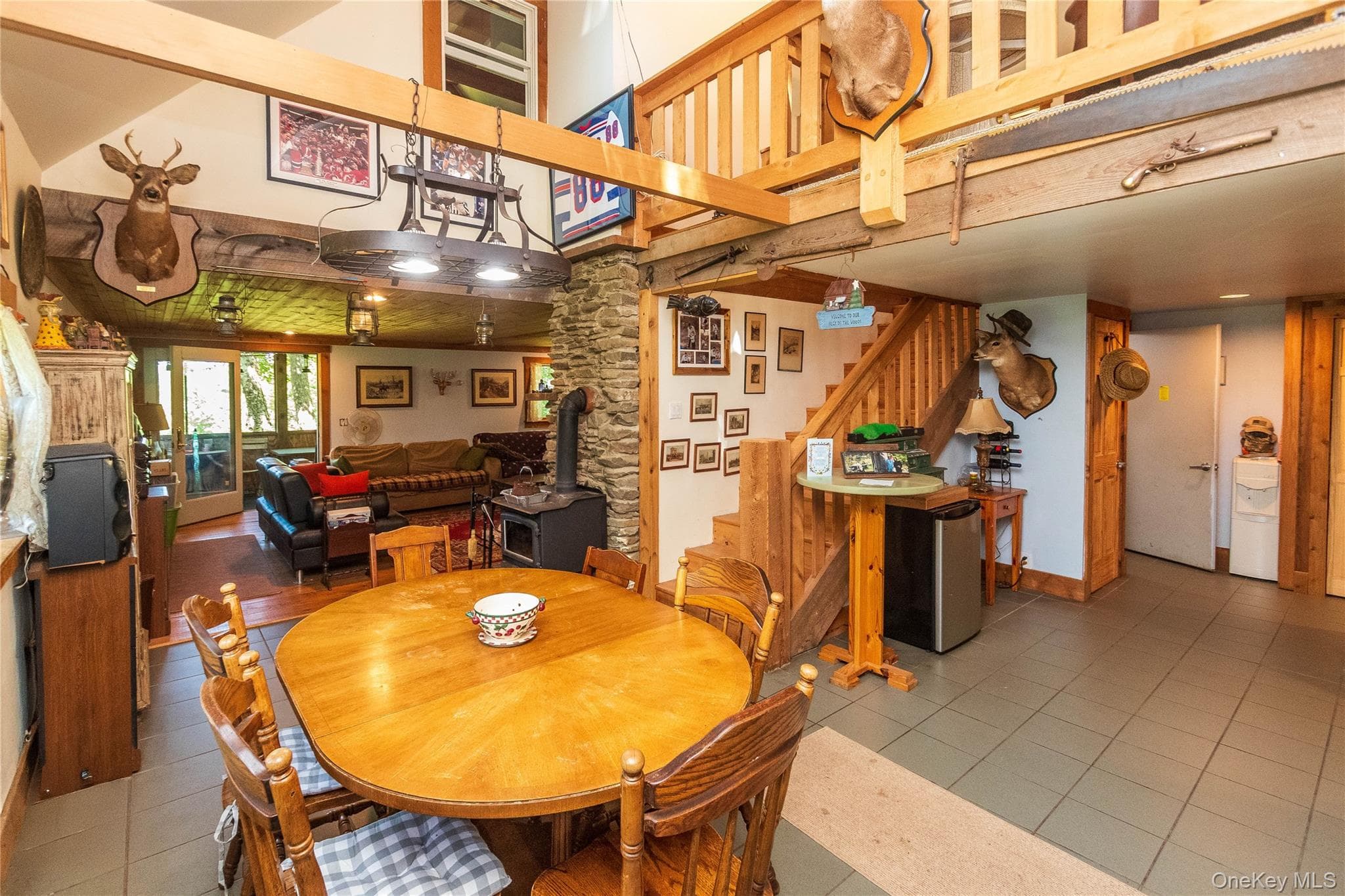 885 Grandview Road thumbnail 36