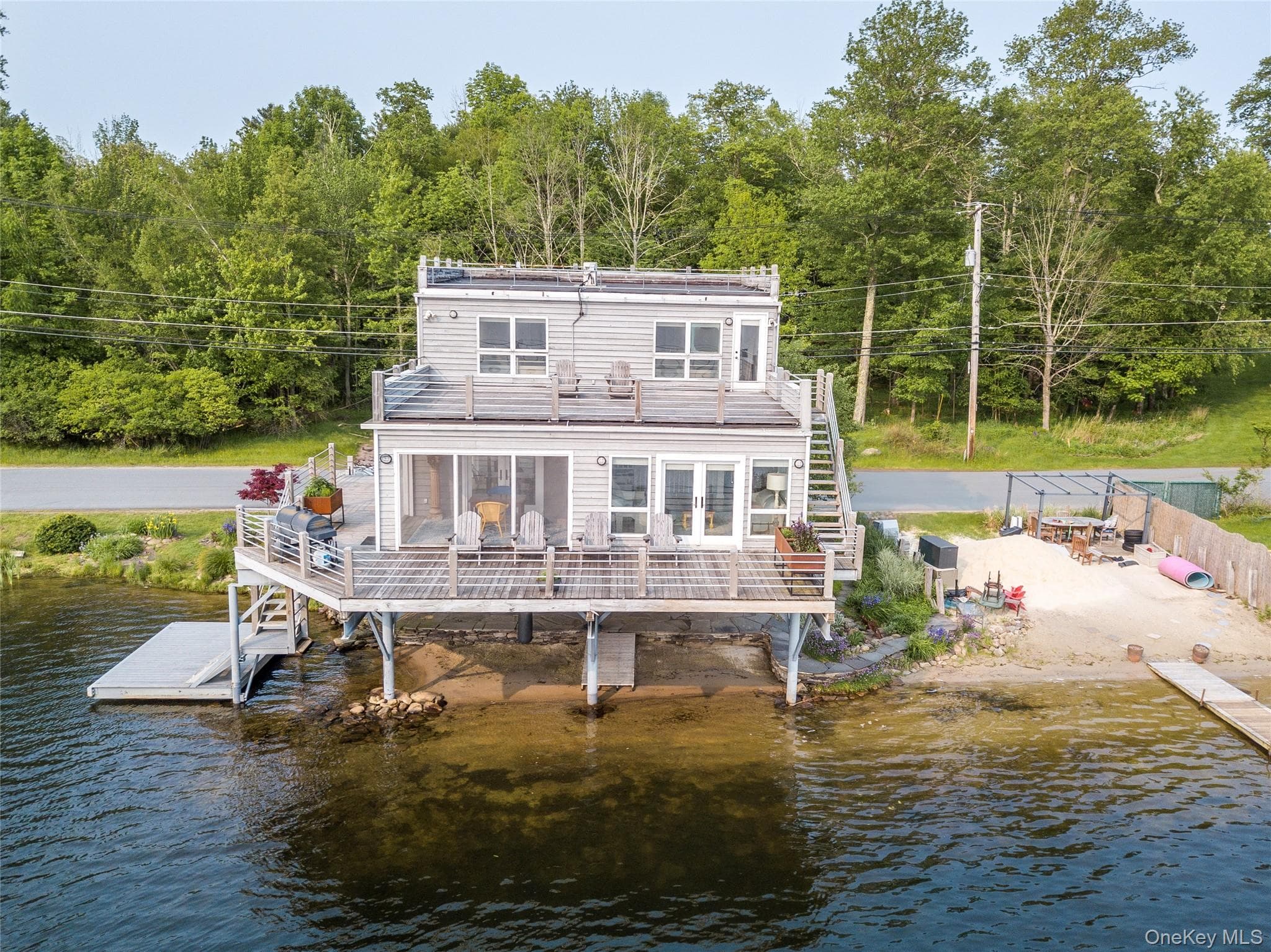 13 W Shore Road thumbnail 3