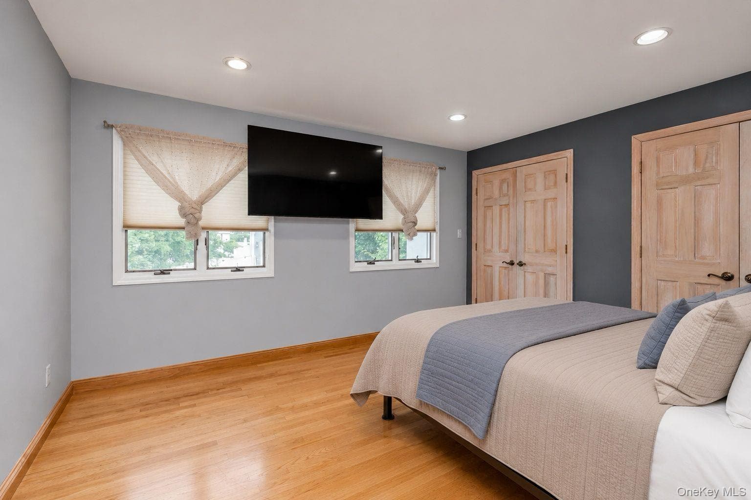2489 Aron Drive thumbnail 9