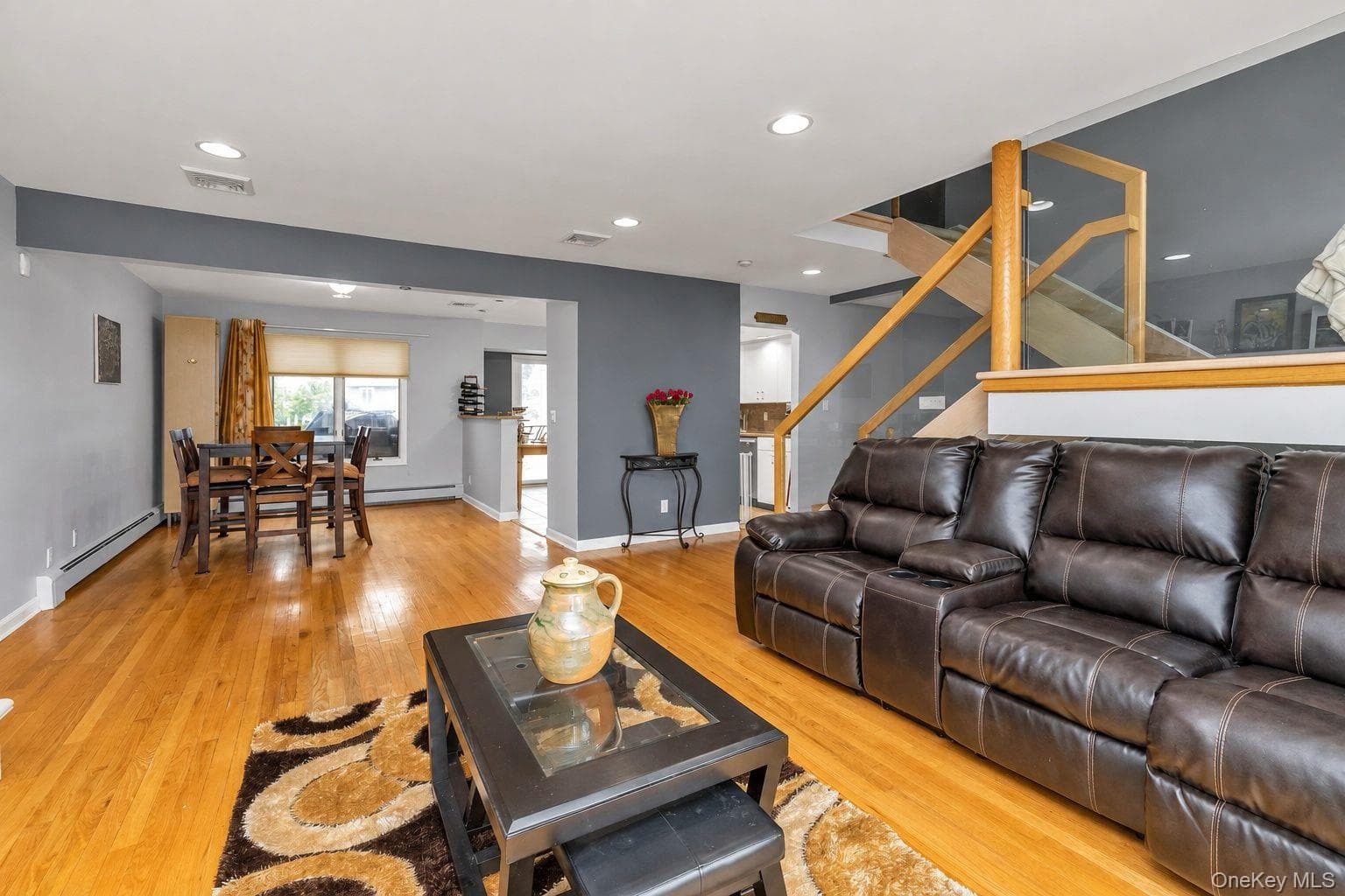 2489 Aron Drive thumbnail 3