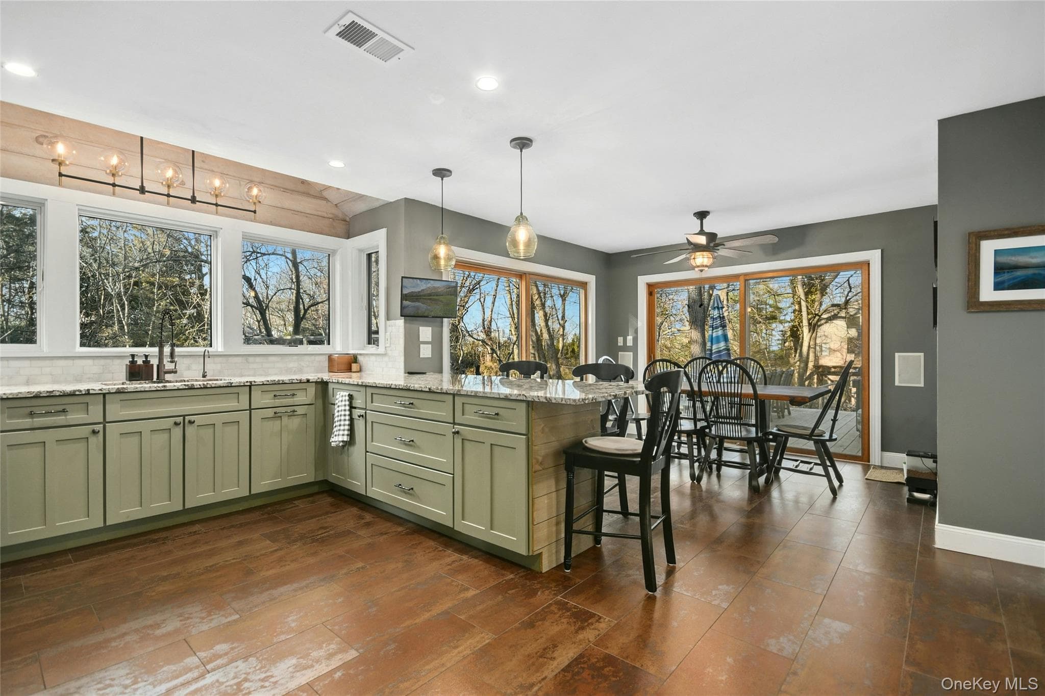 7 Waterview Drive thumbnail 8