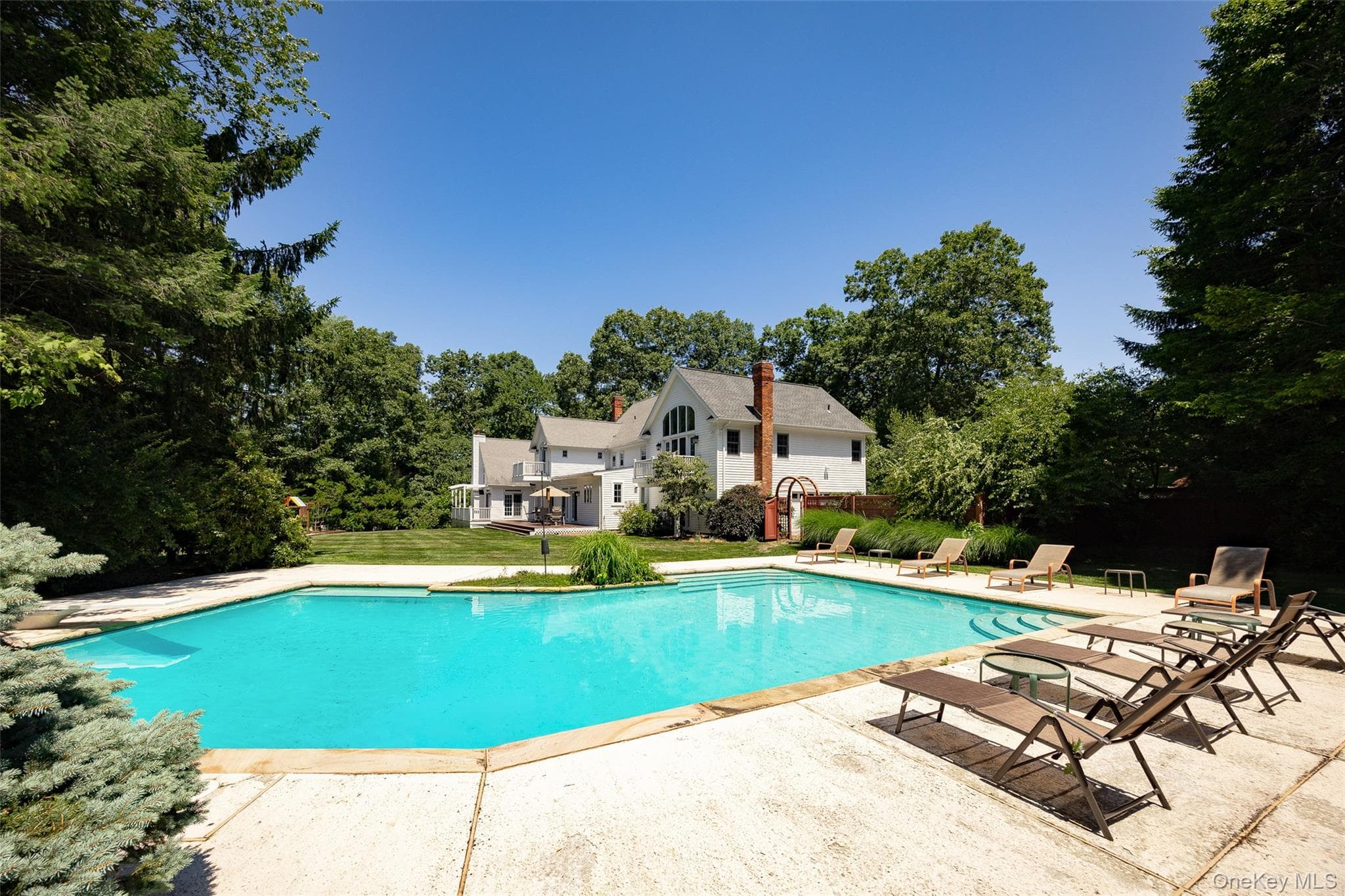 18 Innsbruck Boulevard thumbnail 8
