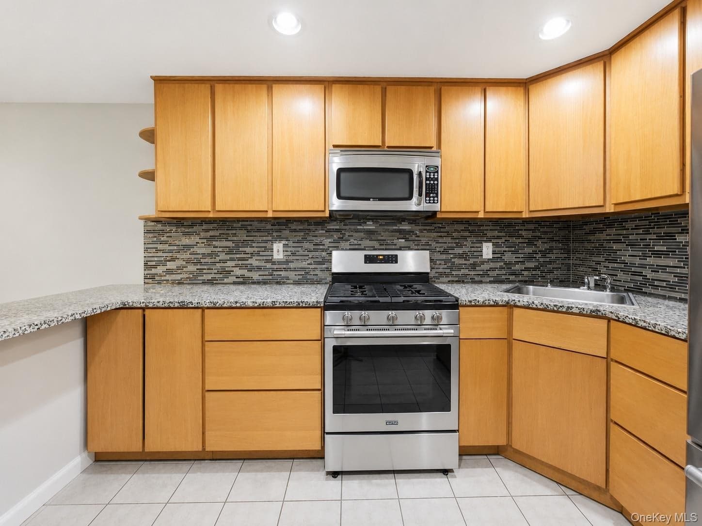 210 Brooklyn Avenue thumbnail 15