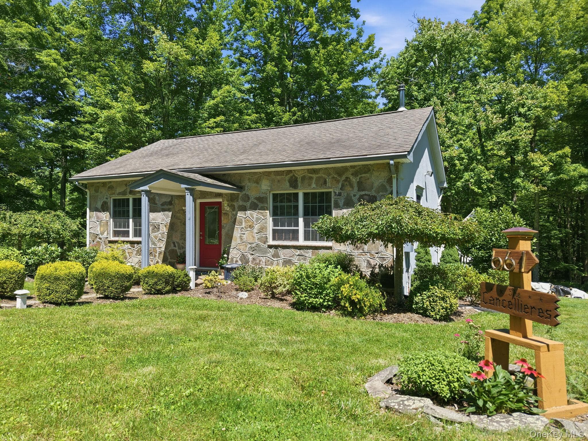 661 Oak Ridge Road thumbnail 2