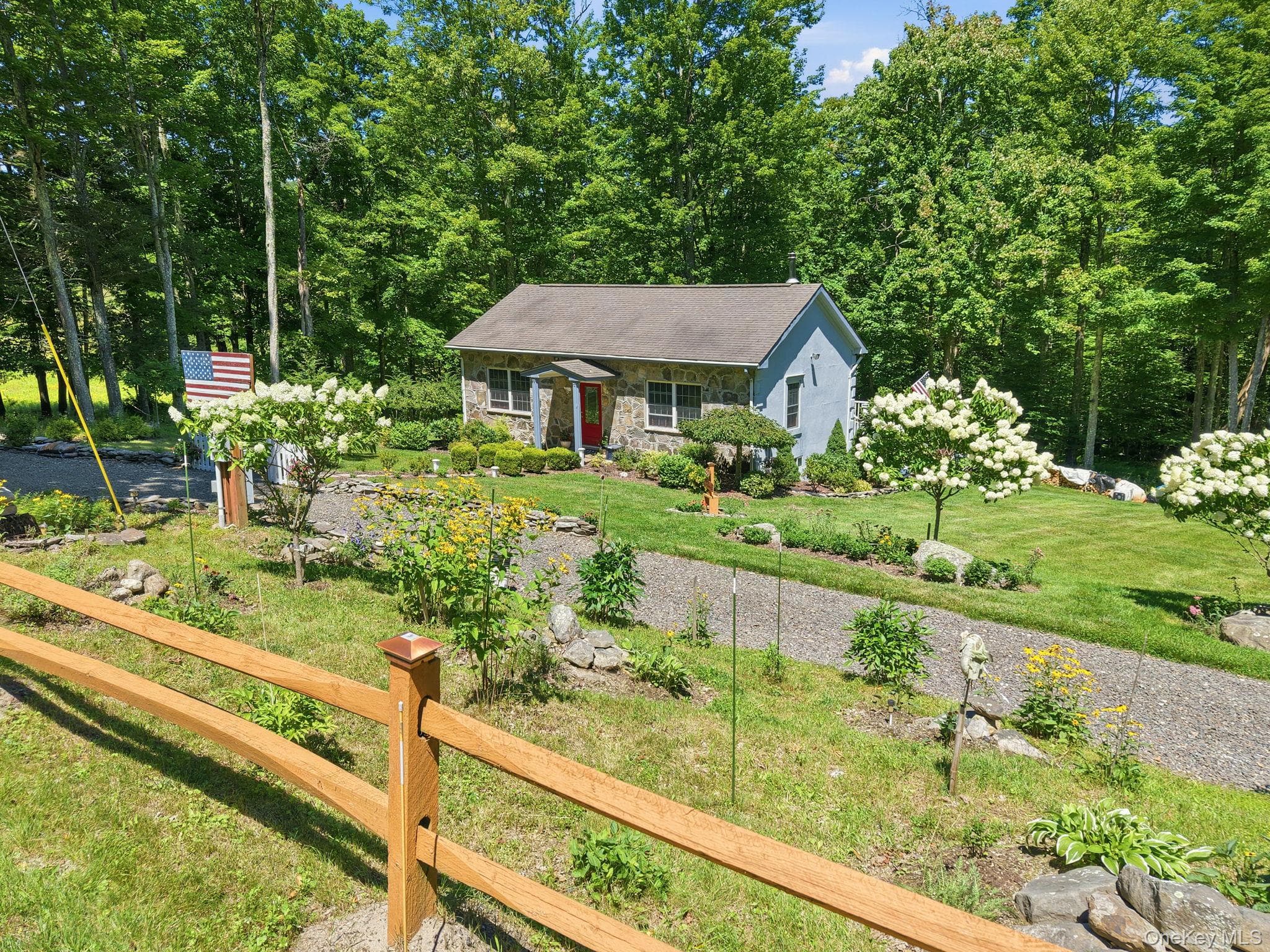661 Oak Ridge Road thumbnail 3