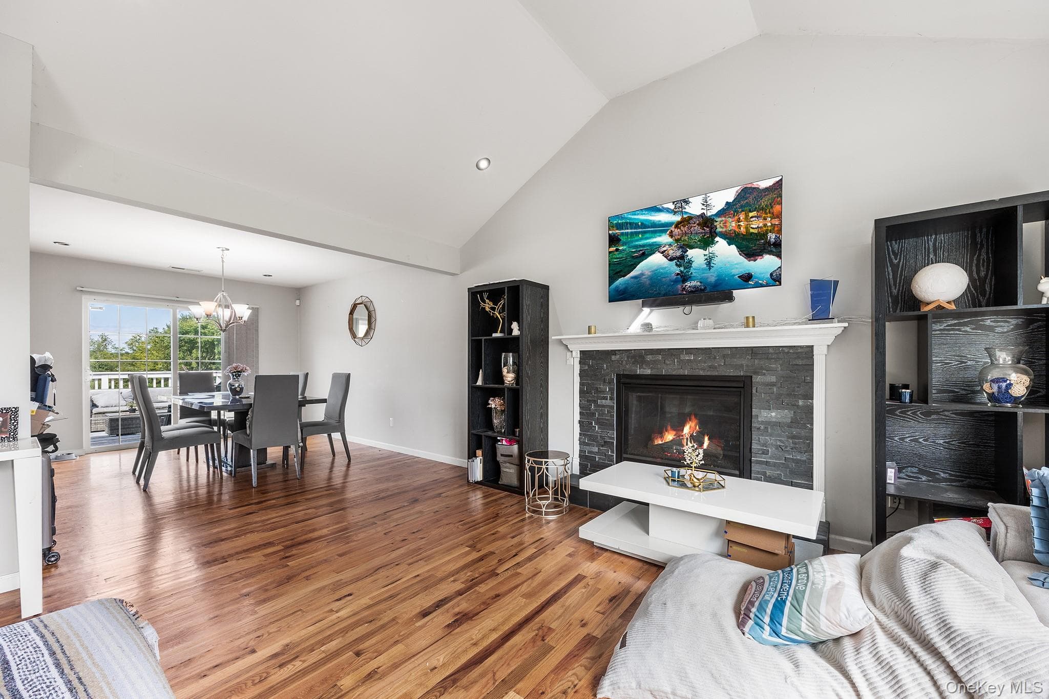1 Sanford Avenue thumbnail 13