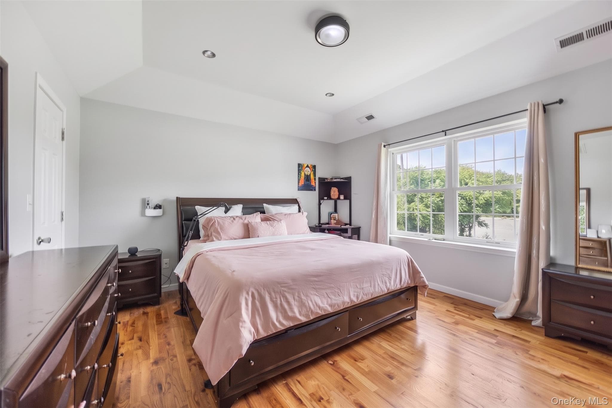 1 Sanford Avenue thumbnail 14