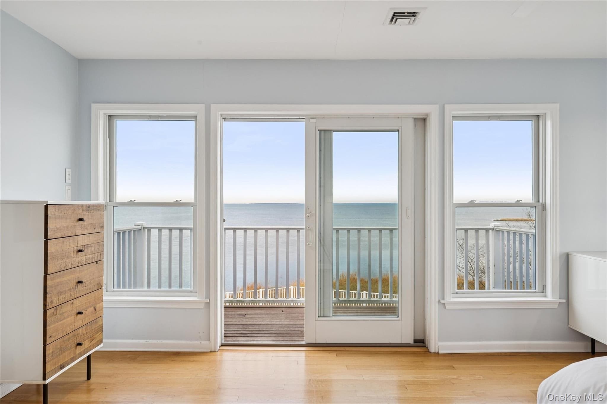 112 Pine Avenue thumbnail 19