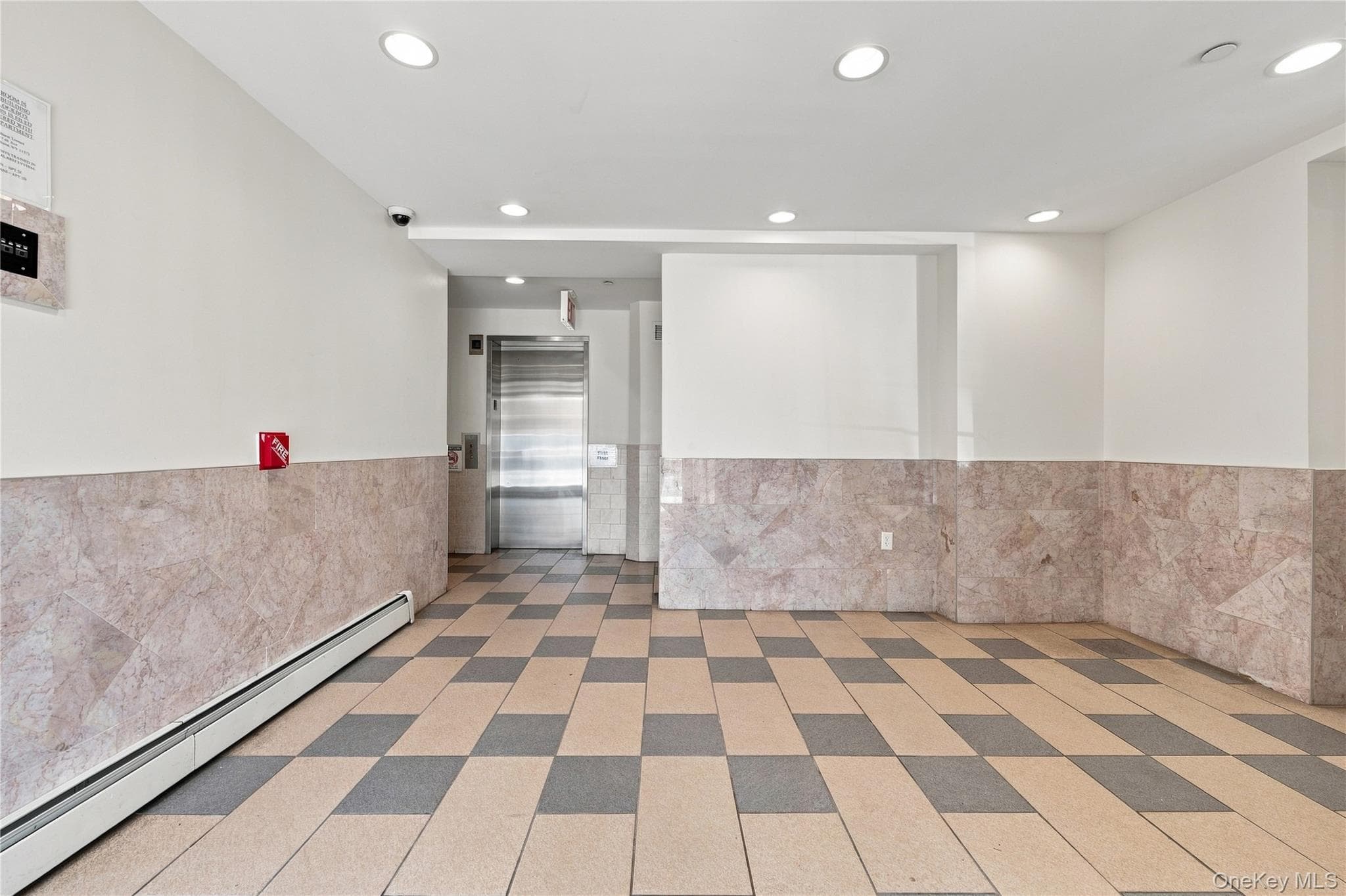 7617 46th Avenue Unit: 2C thumbnail 2