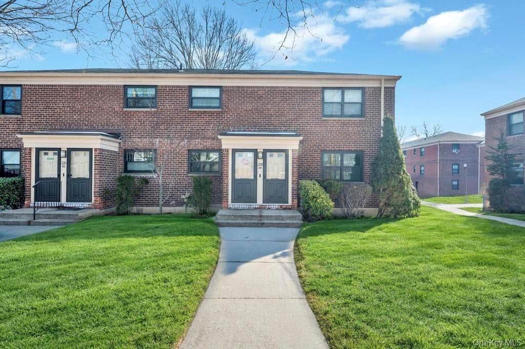 220-44 73rd Avenue Ave Unit: 26A1 thumbnail 2