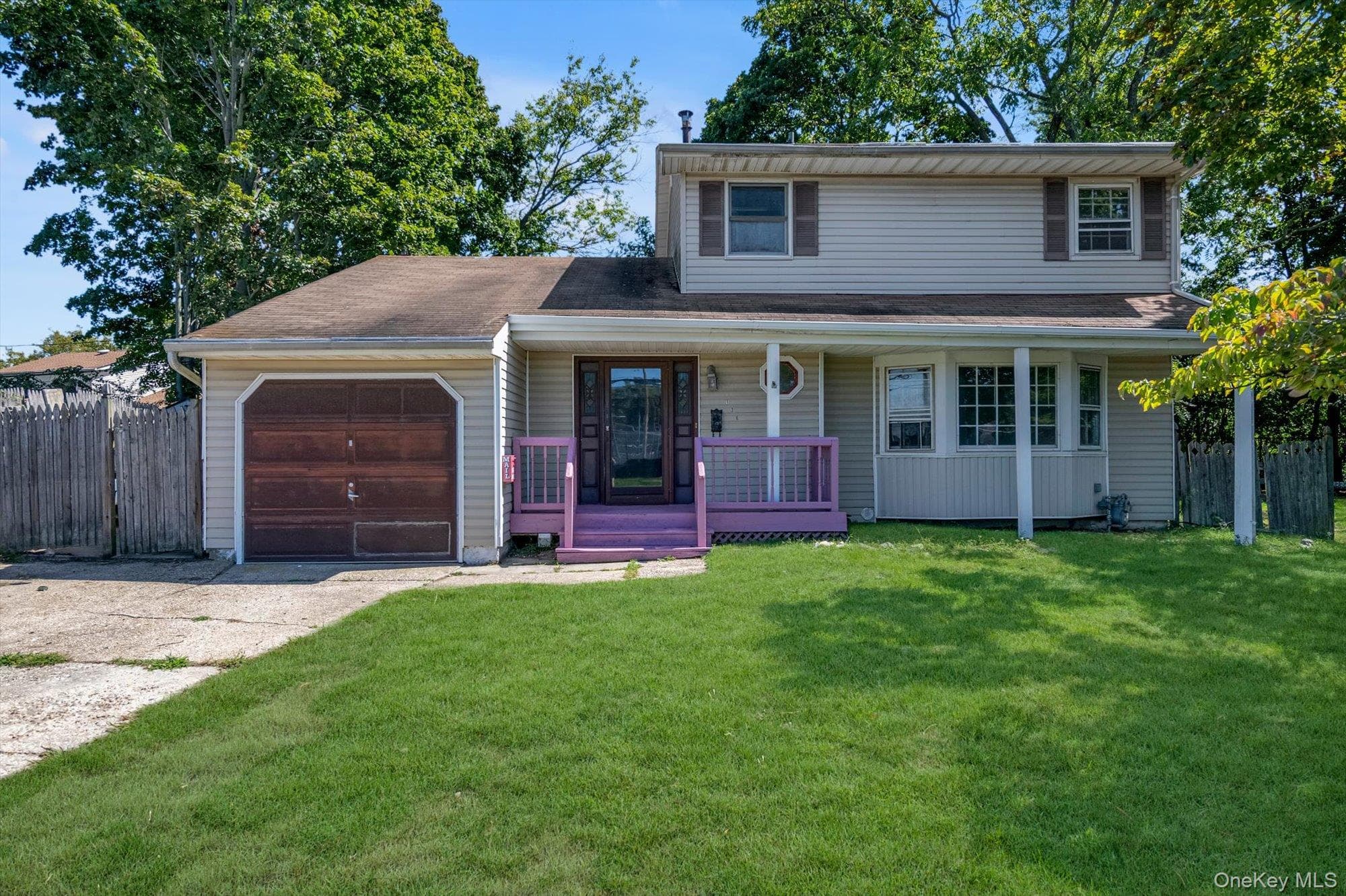 136 Broadway photo 1