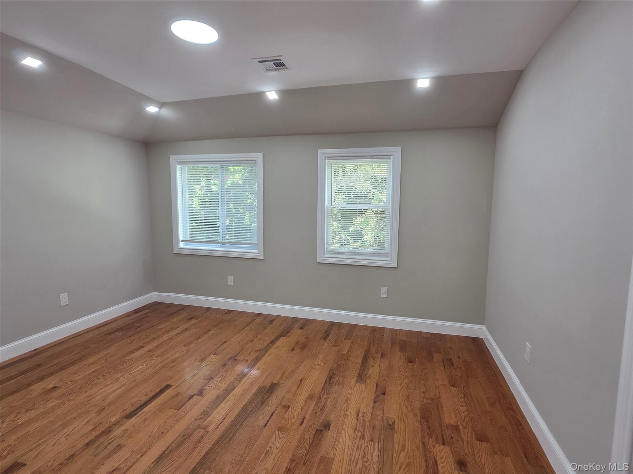1720 New Haven Avenue thumbnail 19
