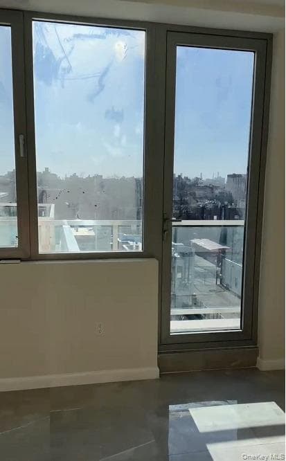150-23 Barclay Avenue Unit: 5A photo 1