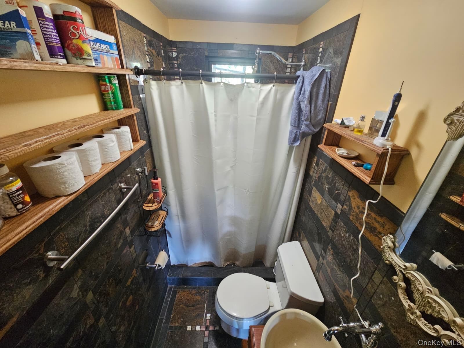 211 Brook Trail thumbnail 12