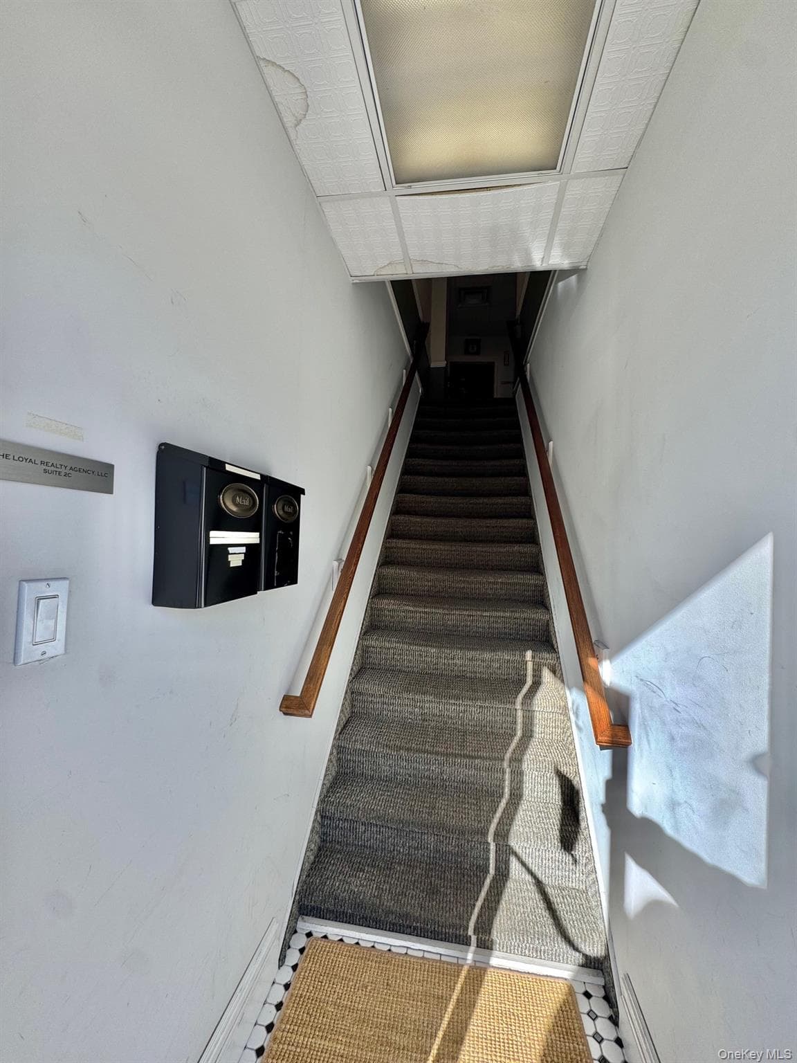 2600-2610 Pettit Avenue thumbnail 19