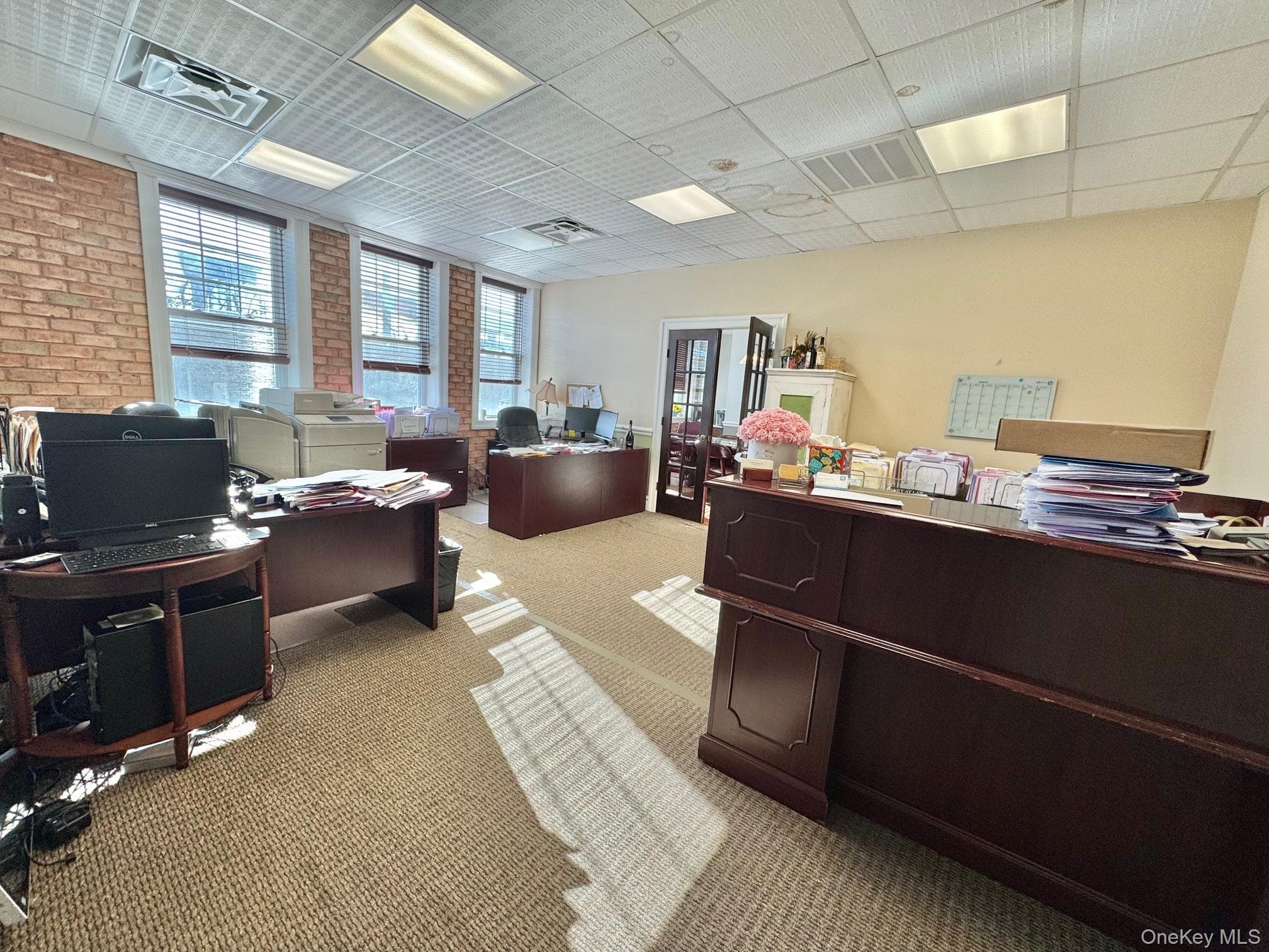 2600-2610 Pettit Avenue thumbnail 4