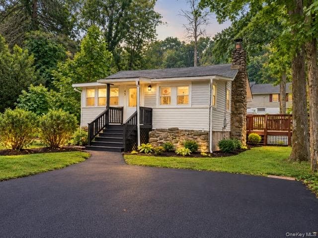 65 Glenwood Road, Monroe