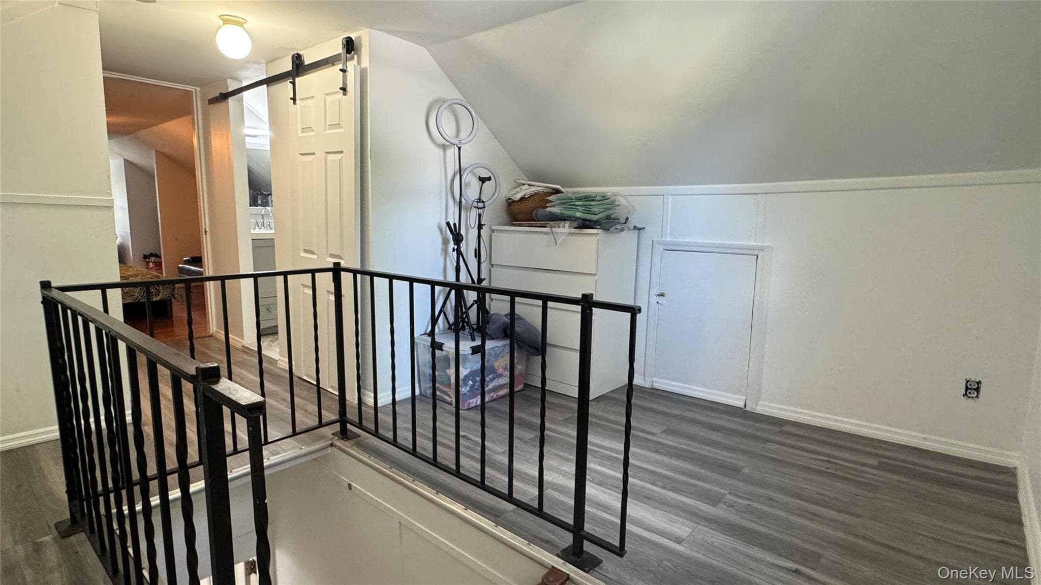 1905 Bryant Place thumbnail 7