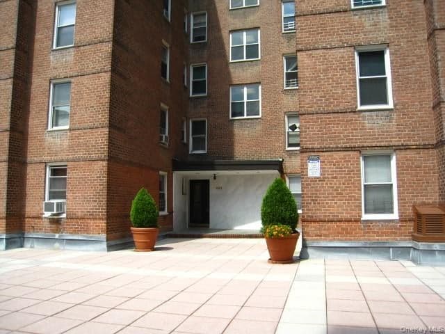 491 Riverdale Avenue Unit: 6D thumbnail 23