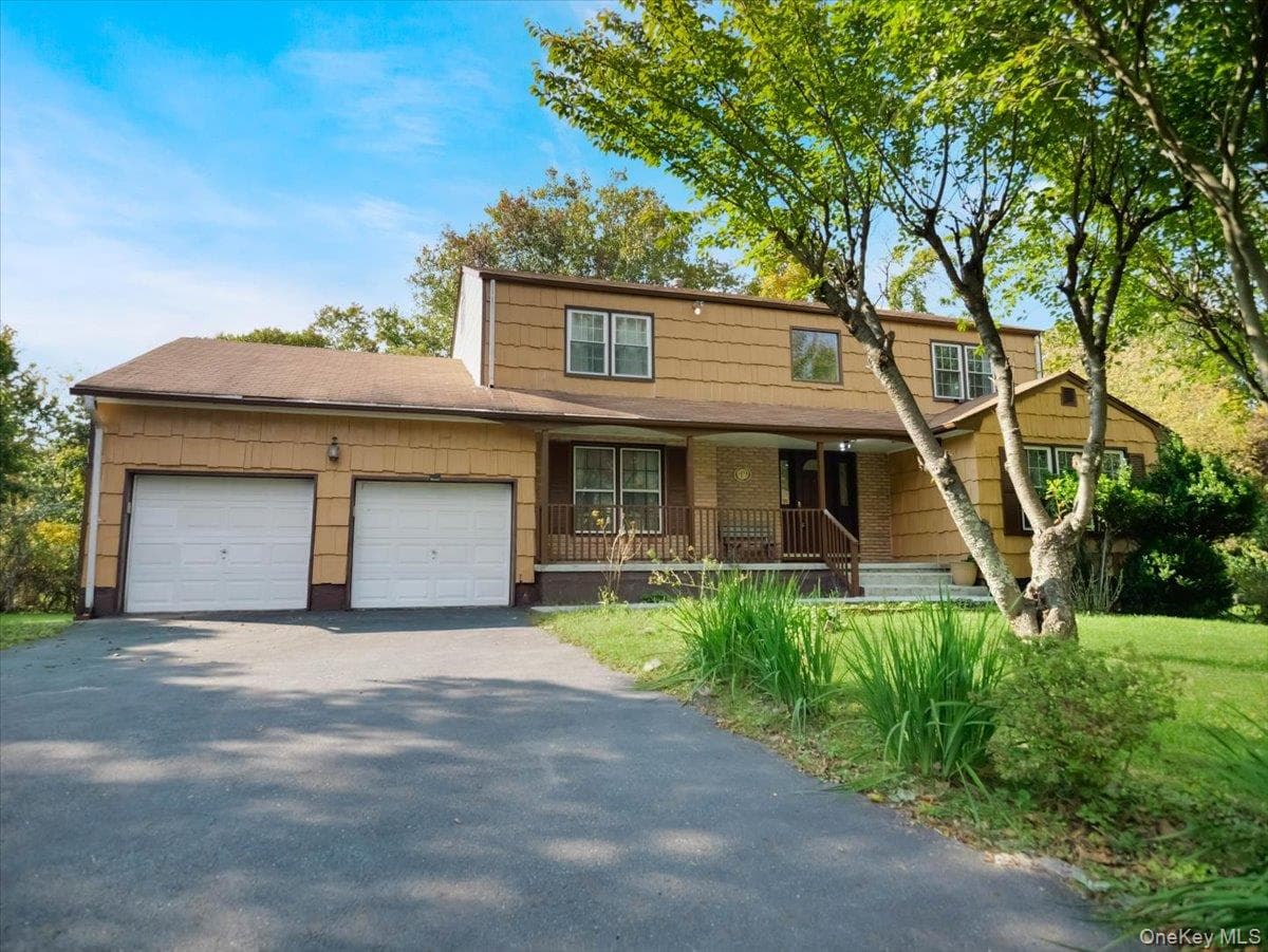 49 Pilgrim Lane, Monsey