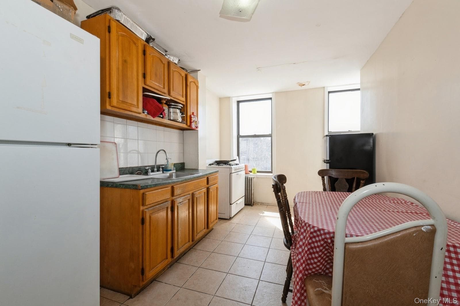 275 Howard Avenue Ave thumbnail 10