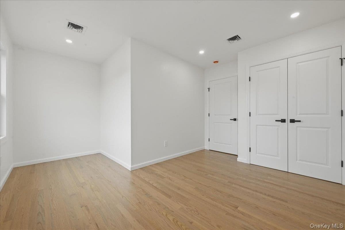 616 Harless Place thumbnail 17
