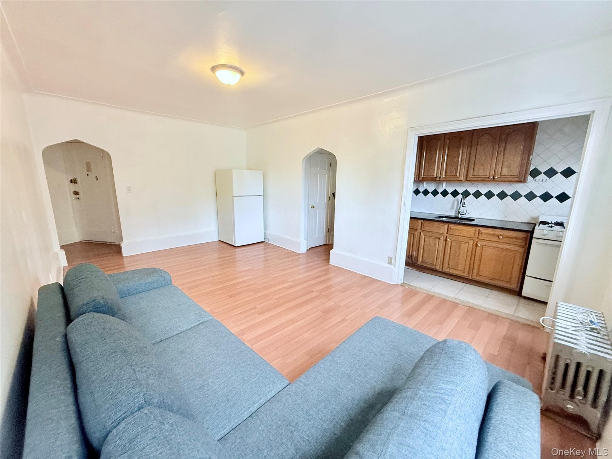 50-05 43rd Avenue Unit: 2F thumbnail 4