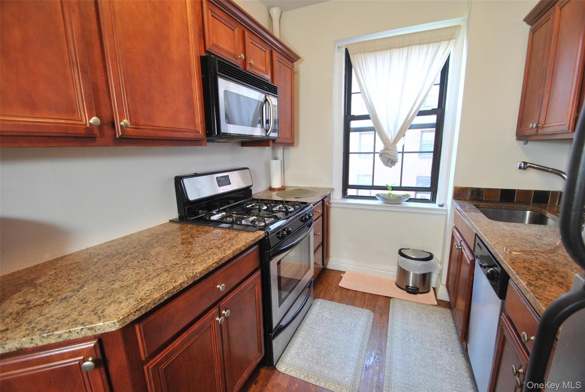 198 Garth Road Unit: 3C thumbnail 5
