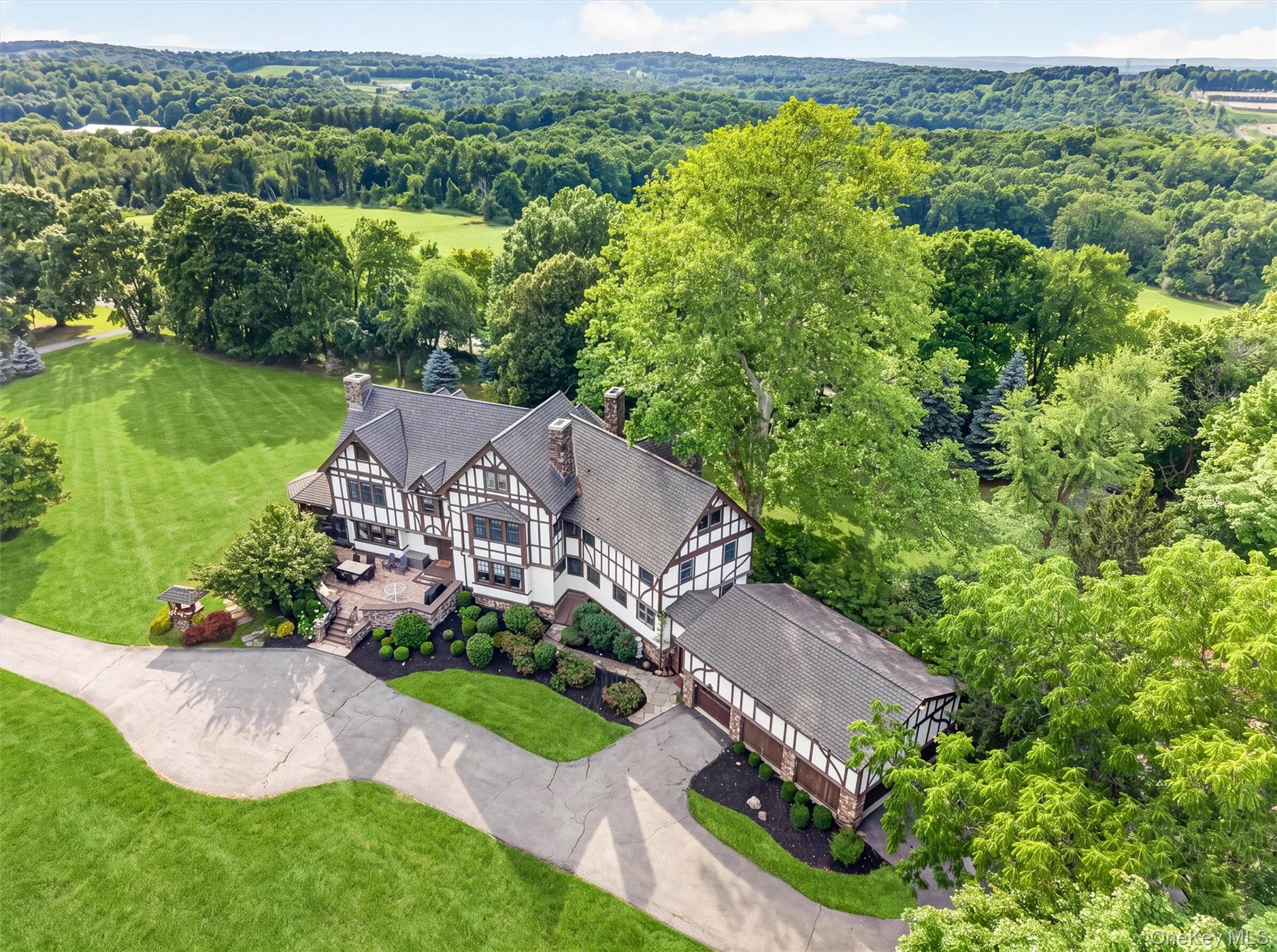 157 Arcadia Road, Goshen