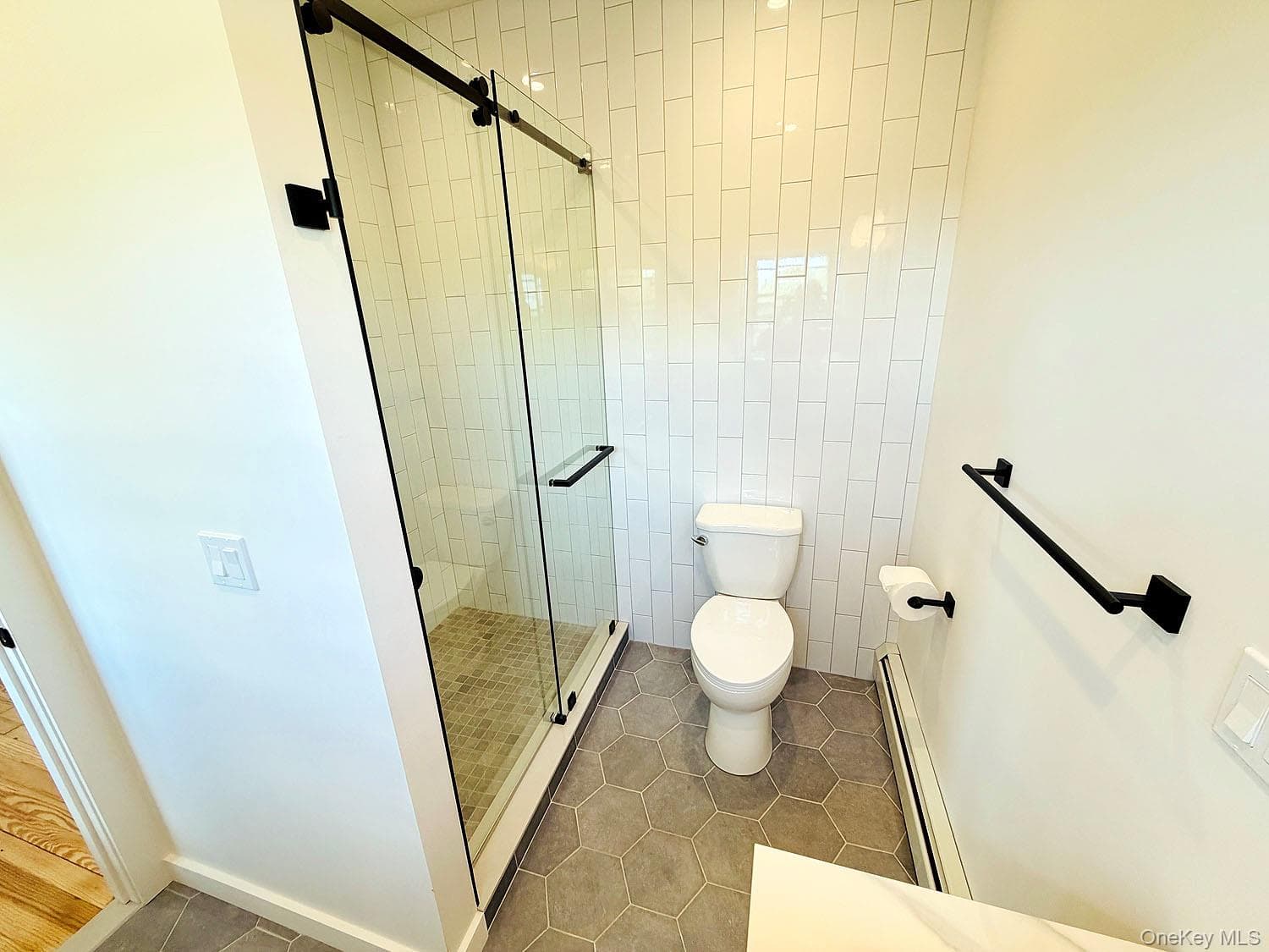 180 Henderson Road thumbnail 24