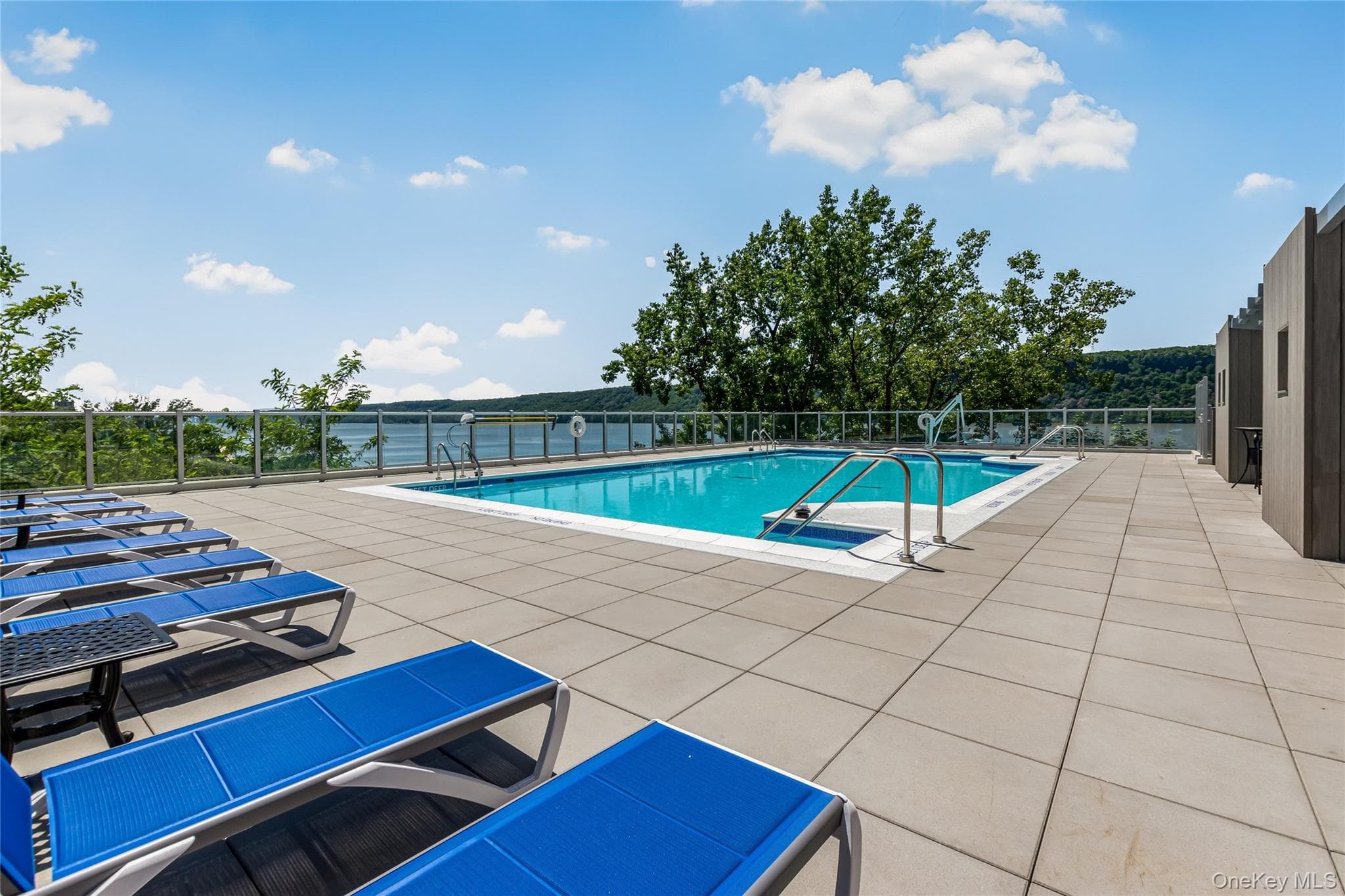 1155 Warburton Avenue Unit: 2S thumbnail 23