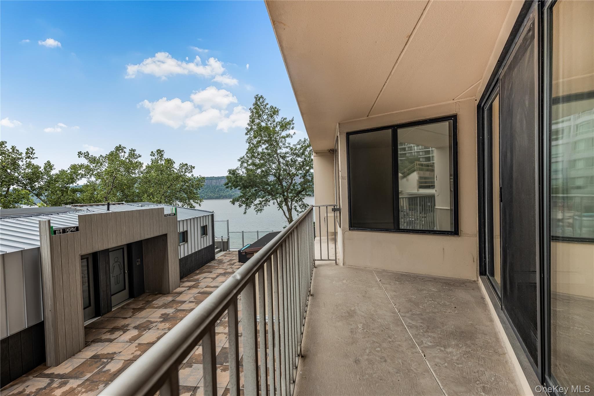 1155 Warburton Avenue Unit: 2S thumbnail 6
