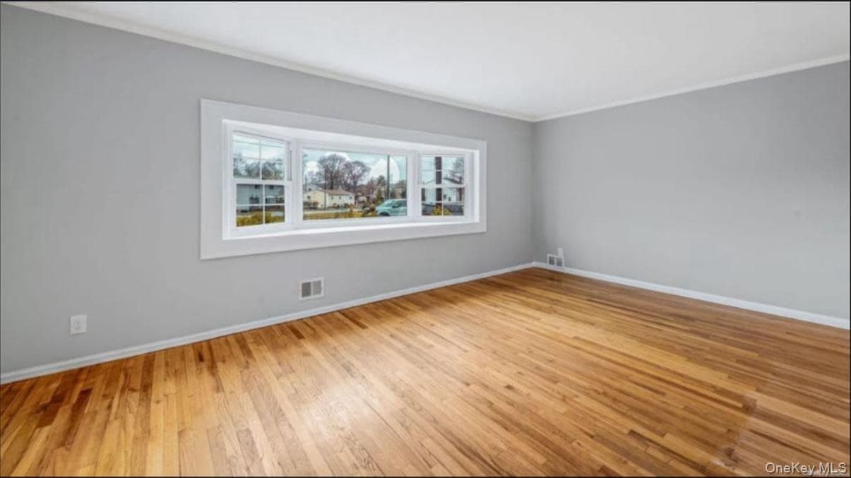 196 Westbury Boulevard thumbnail 5