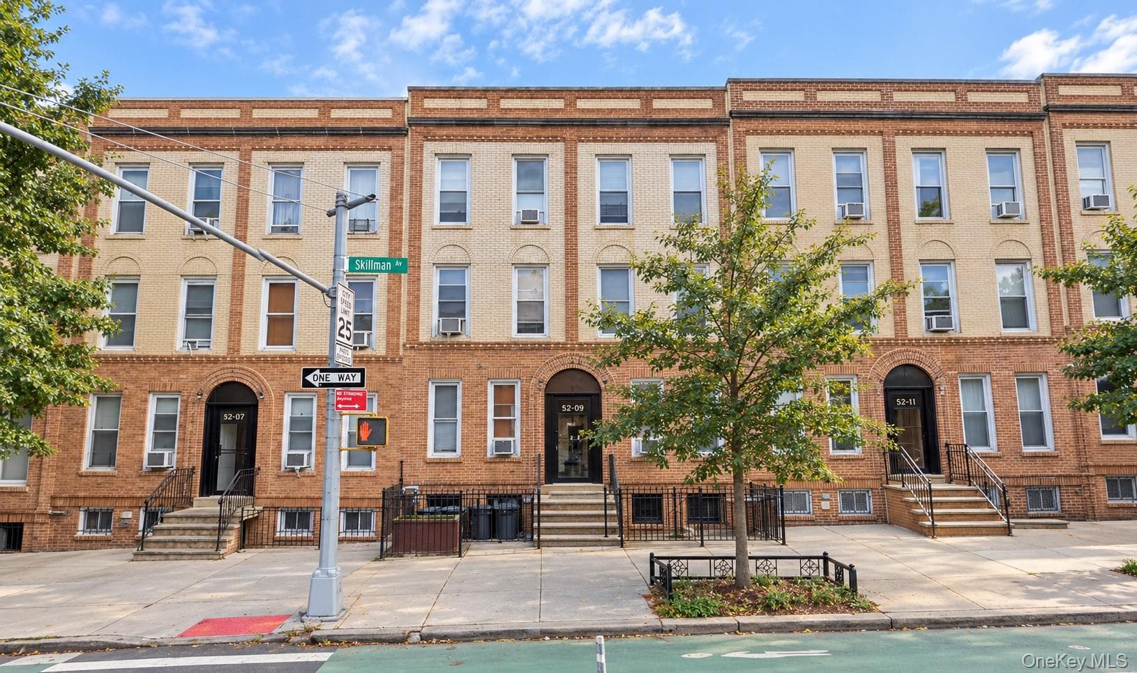 5209 Skillman Avenue, Woodside