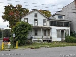 61 Pine Grove Avenue, Kingston