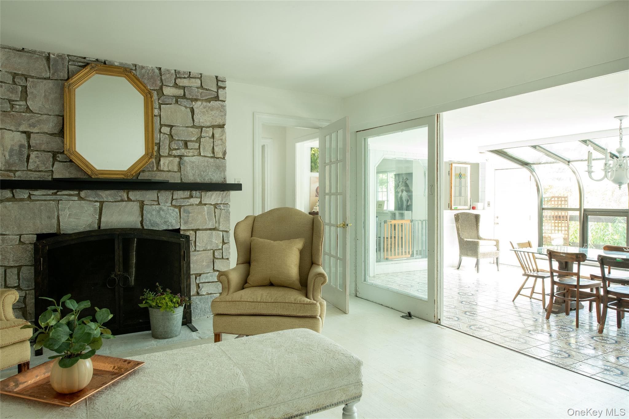 119 W Hunns Lake Road thumbnail 4