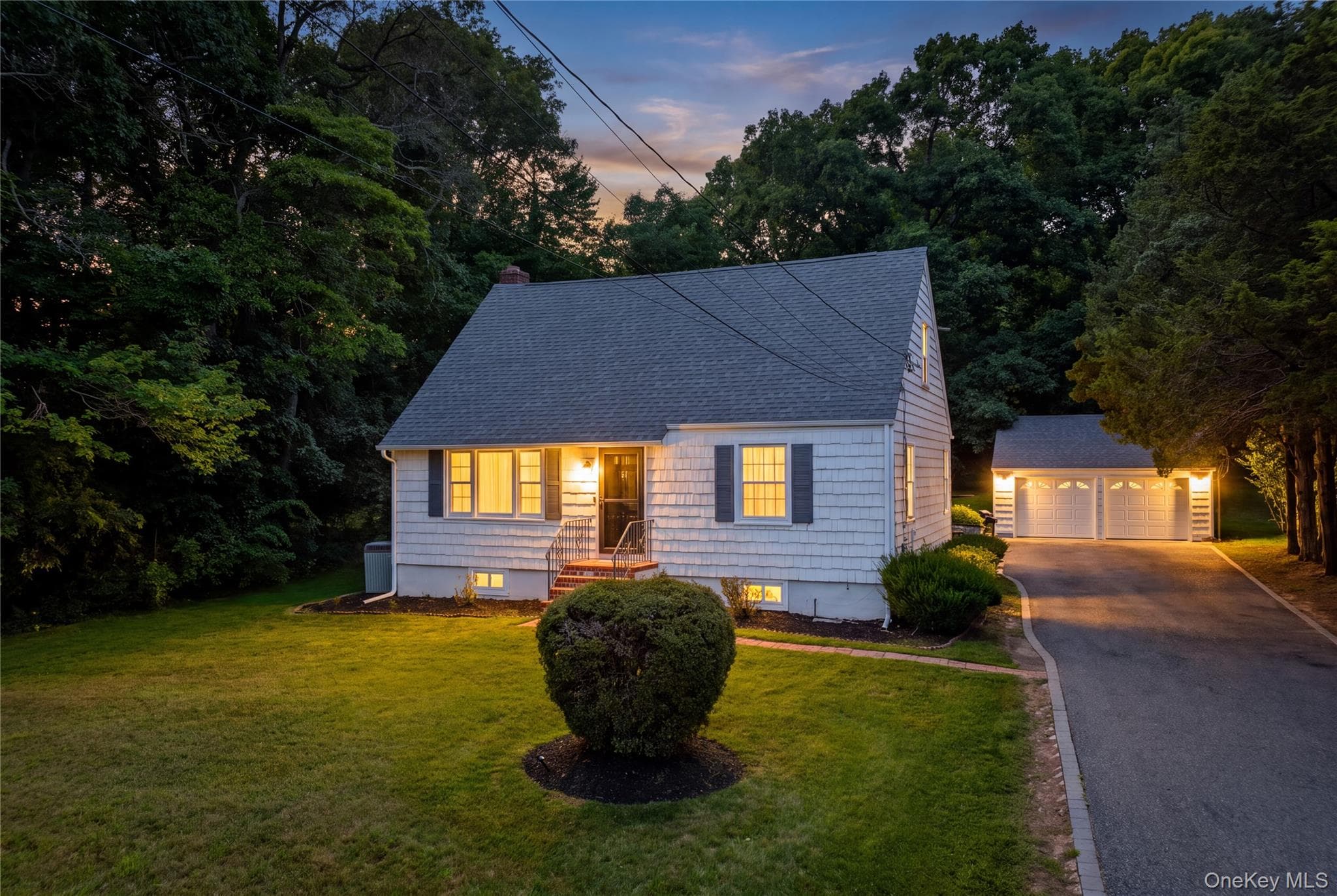 99 Warner Road photo 1