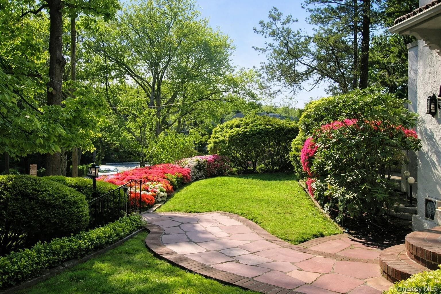 130 E Cedar Street thumbnail 6