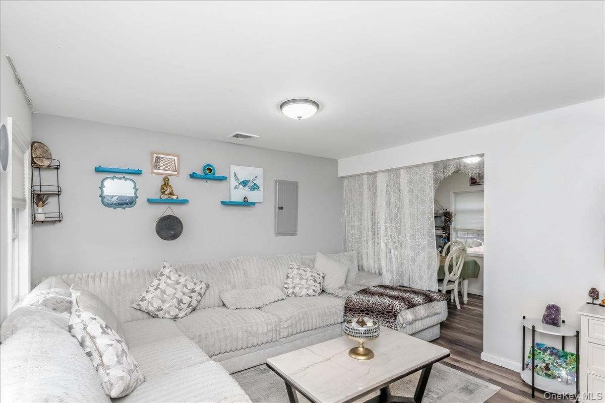 761 Provost Avenue thumbnail 5