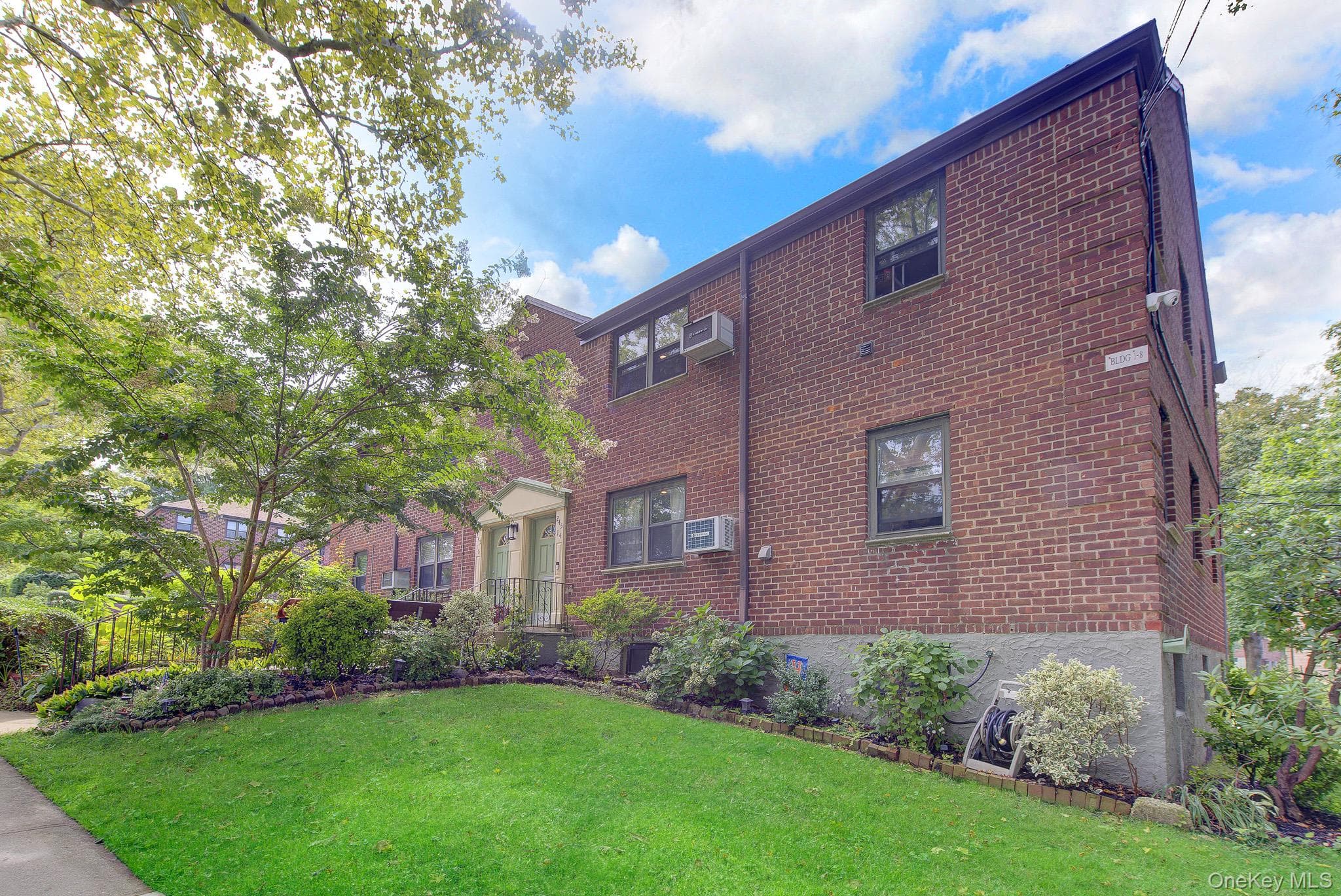 245-14 61st Avenue Unit: 0126 thumbnail 20