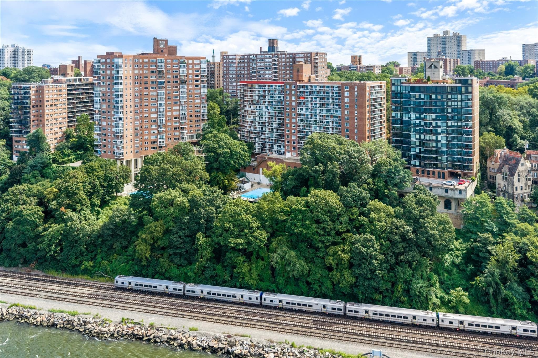 2575 Palisade Avenue Unit: 3J thumbnail 25