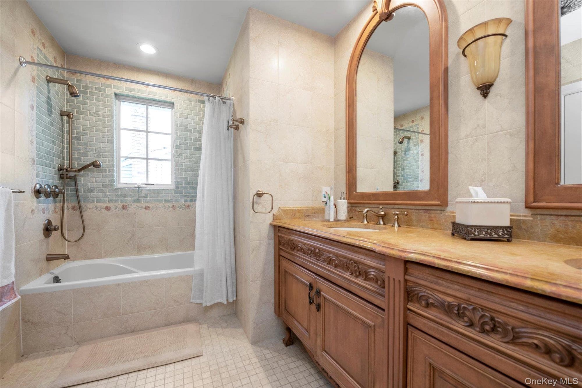 760 Hillcrest Place thumbnail 20